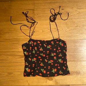 REFORMATION STRAWBERRY CROP TOP